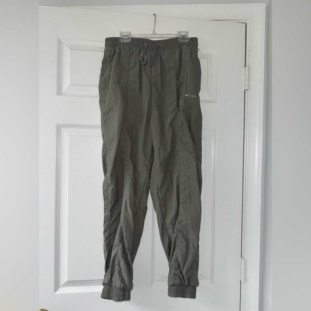 Wilo Athletic Jogger Pants!